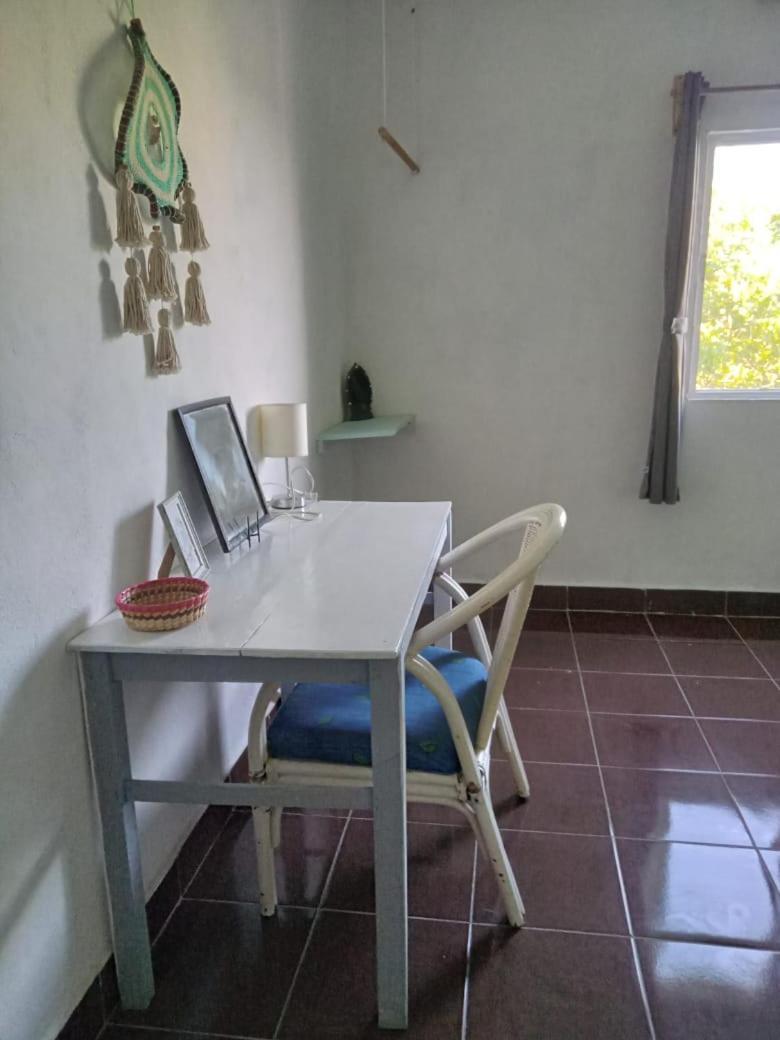 Departamentos Cerca De Ferry Holbox Hotel Bagian luar foto
